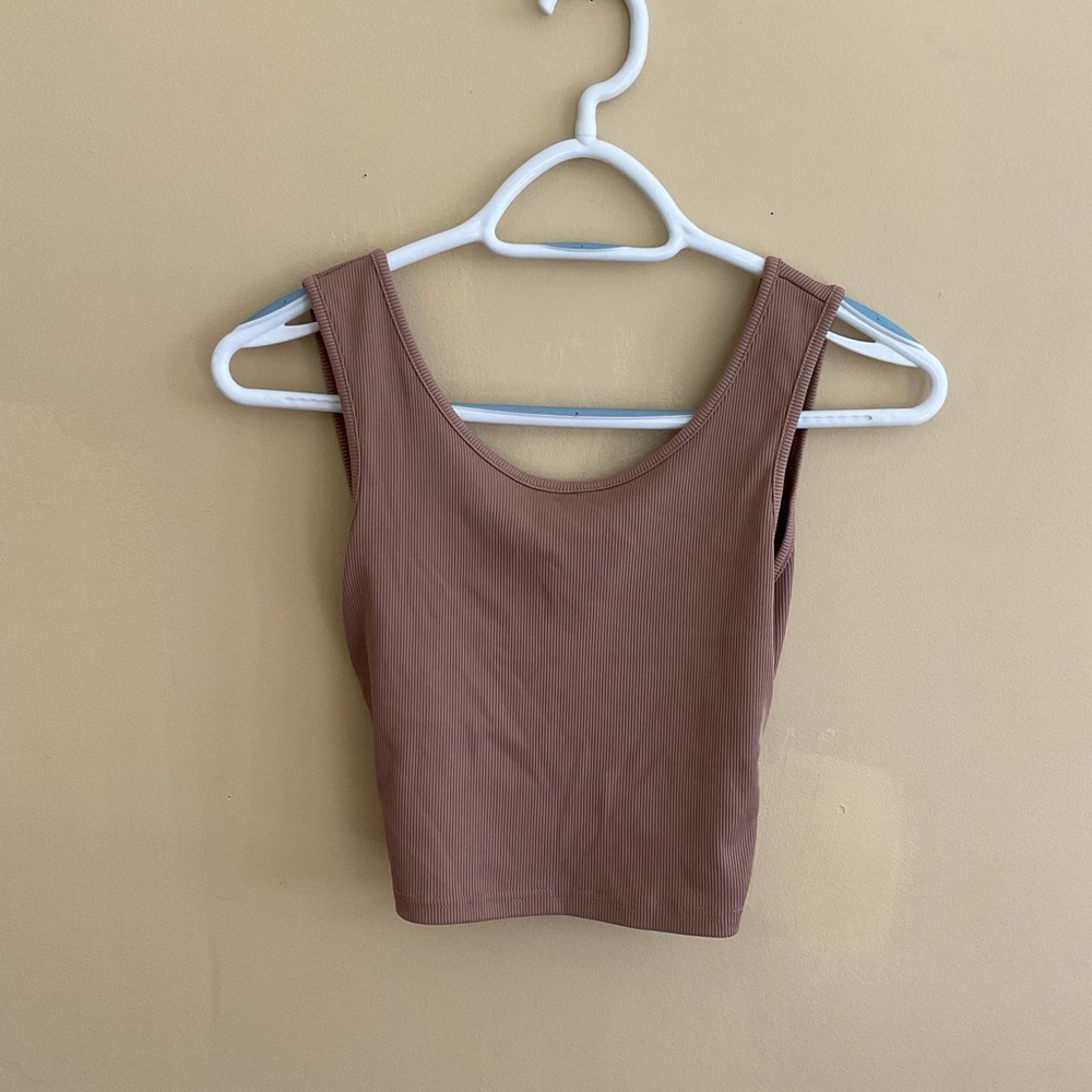 Crop tank top